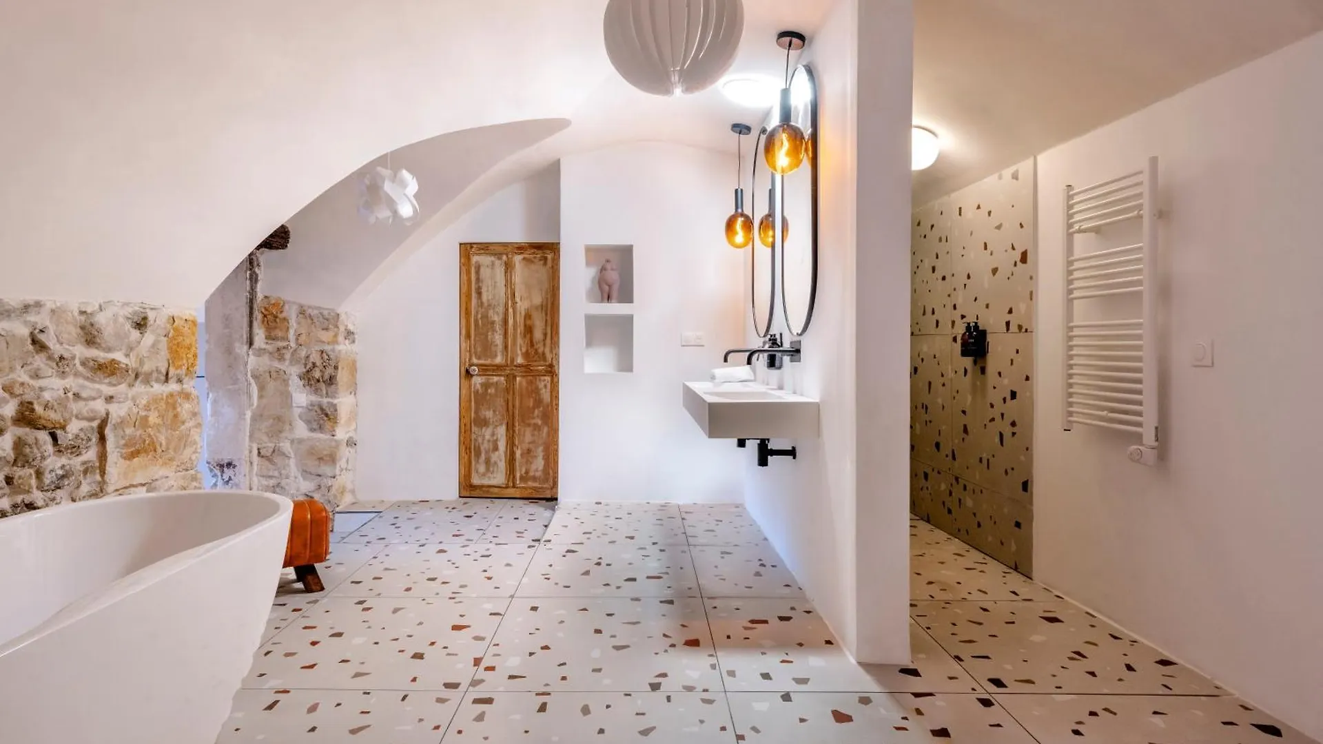 Dodo Etc - Teritoria Hotel Condorcet