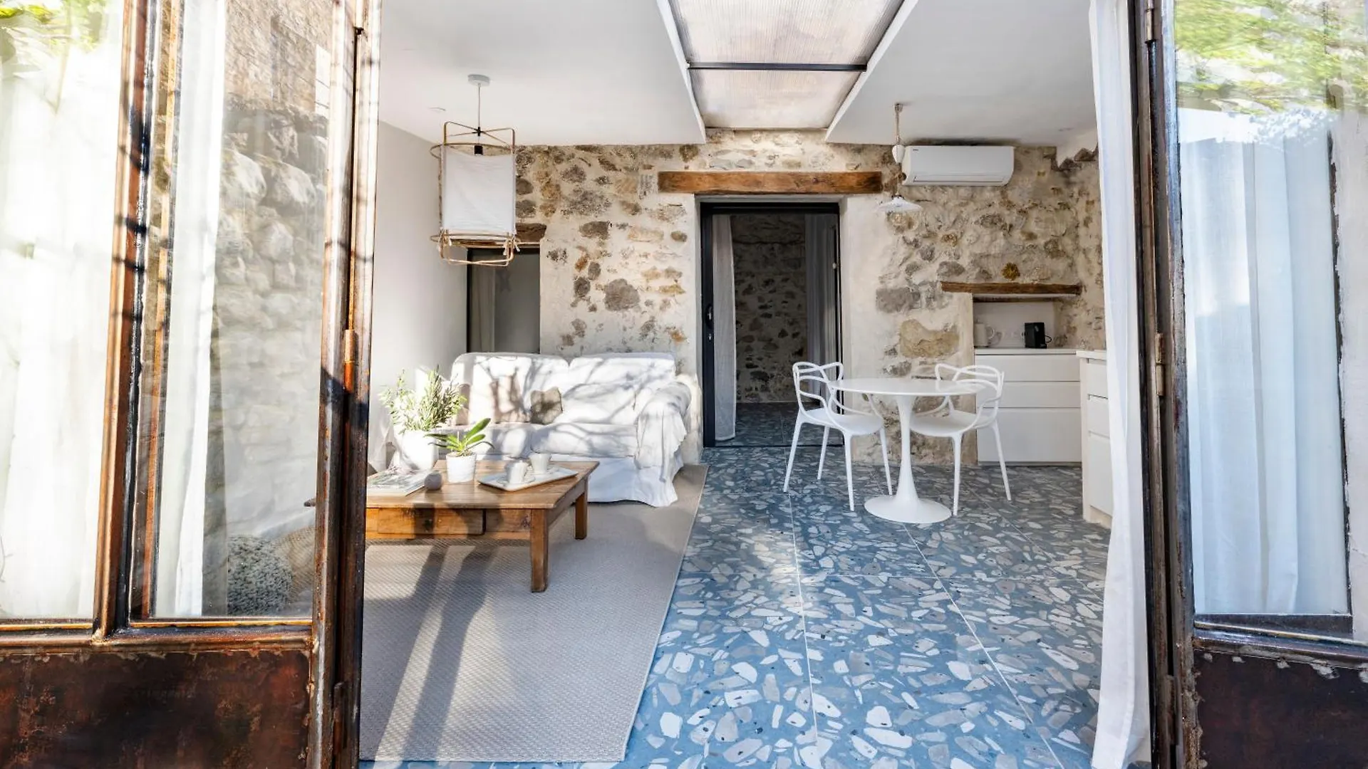 Dodo Etc - Teritoria Hotel Condorcet