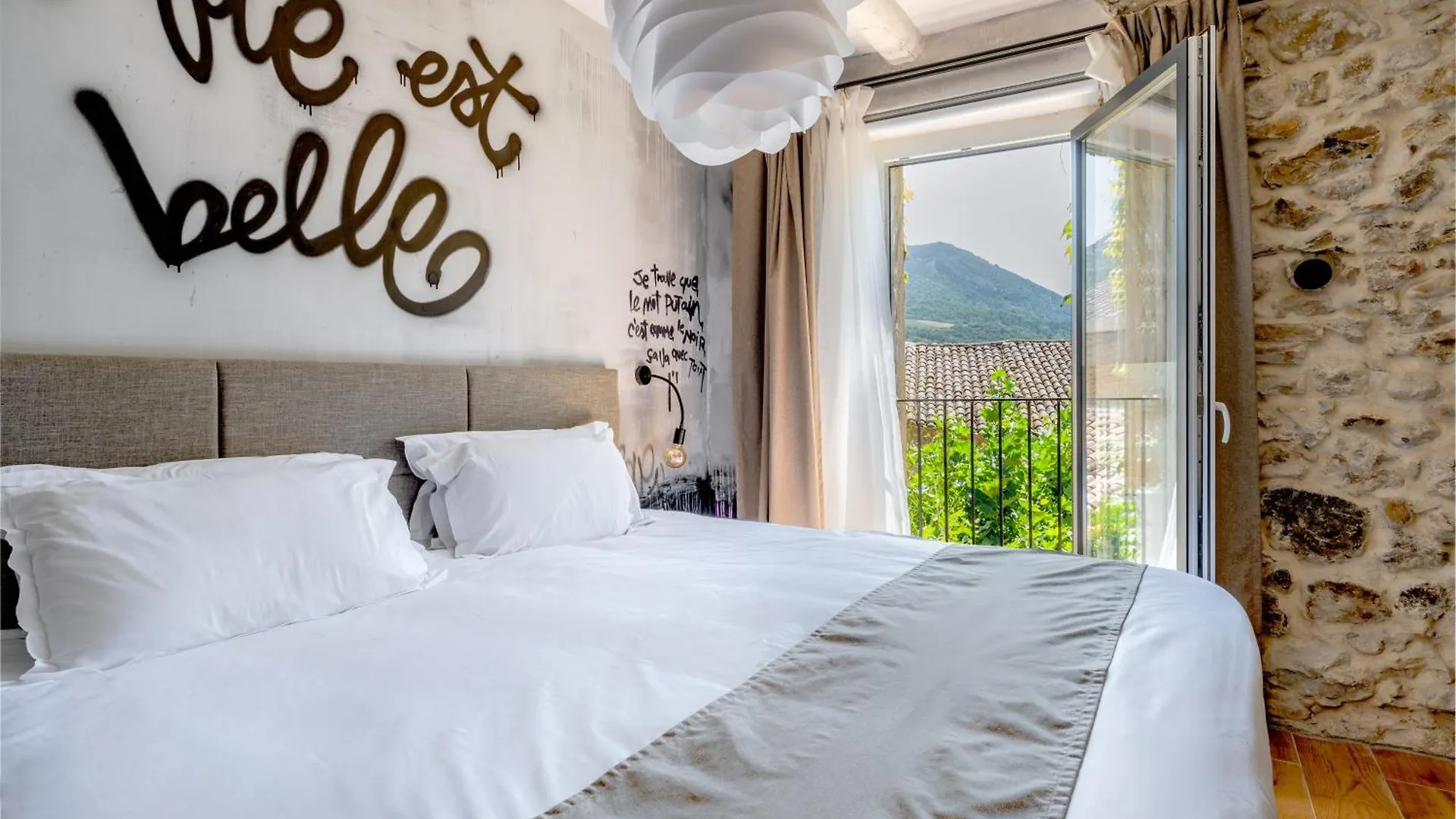 Dodo Etc - Teritoria Hotel Condorcet