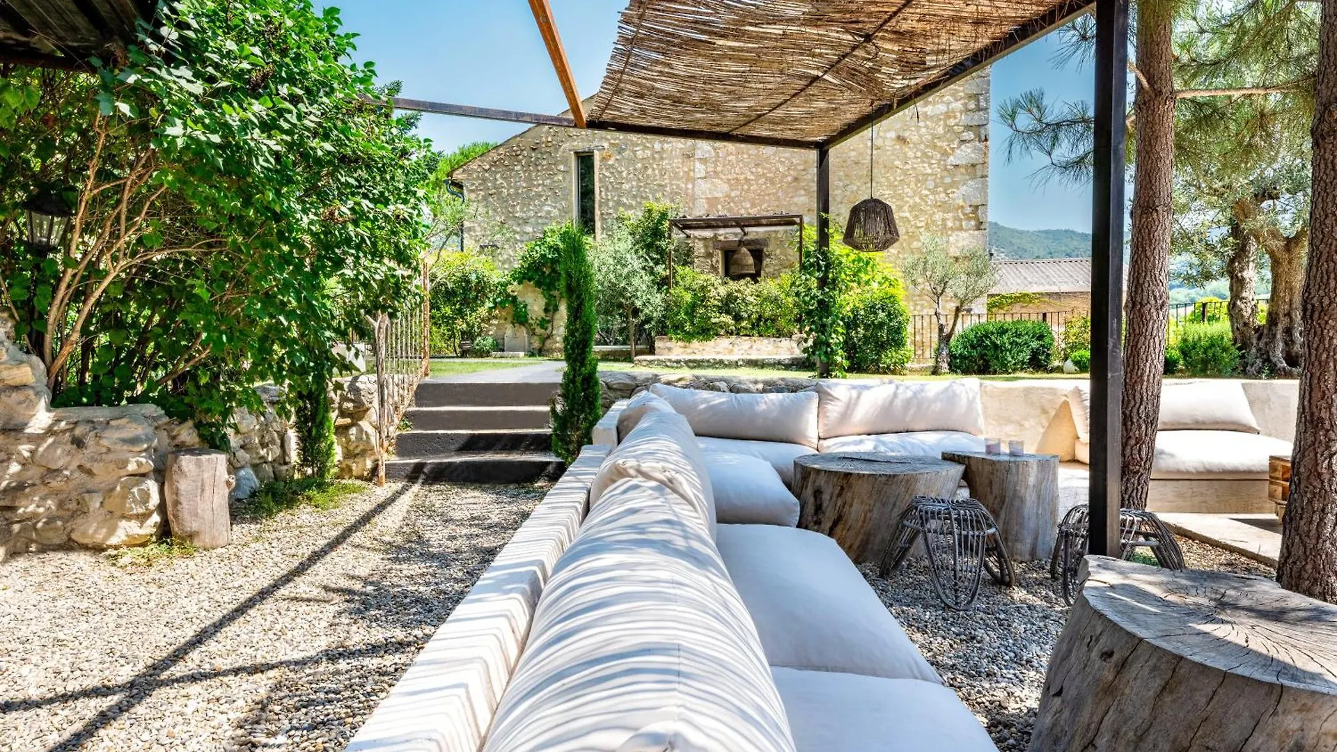 ****  Hotel Bastide Vieux Chêne à Condorcet France