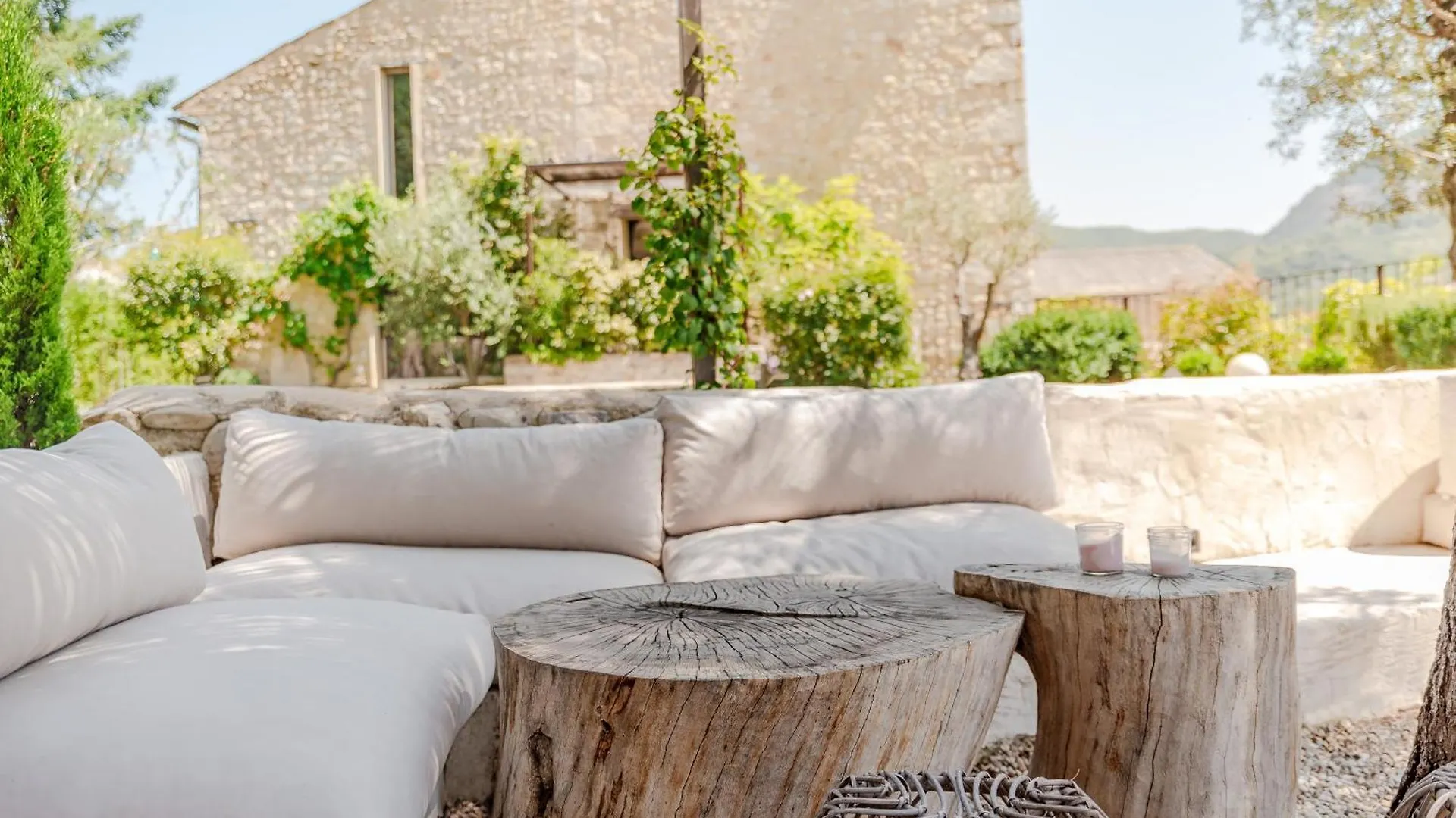 Hotel Bastide Vieux Chêne à Condorcet France