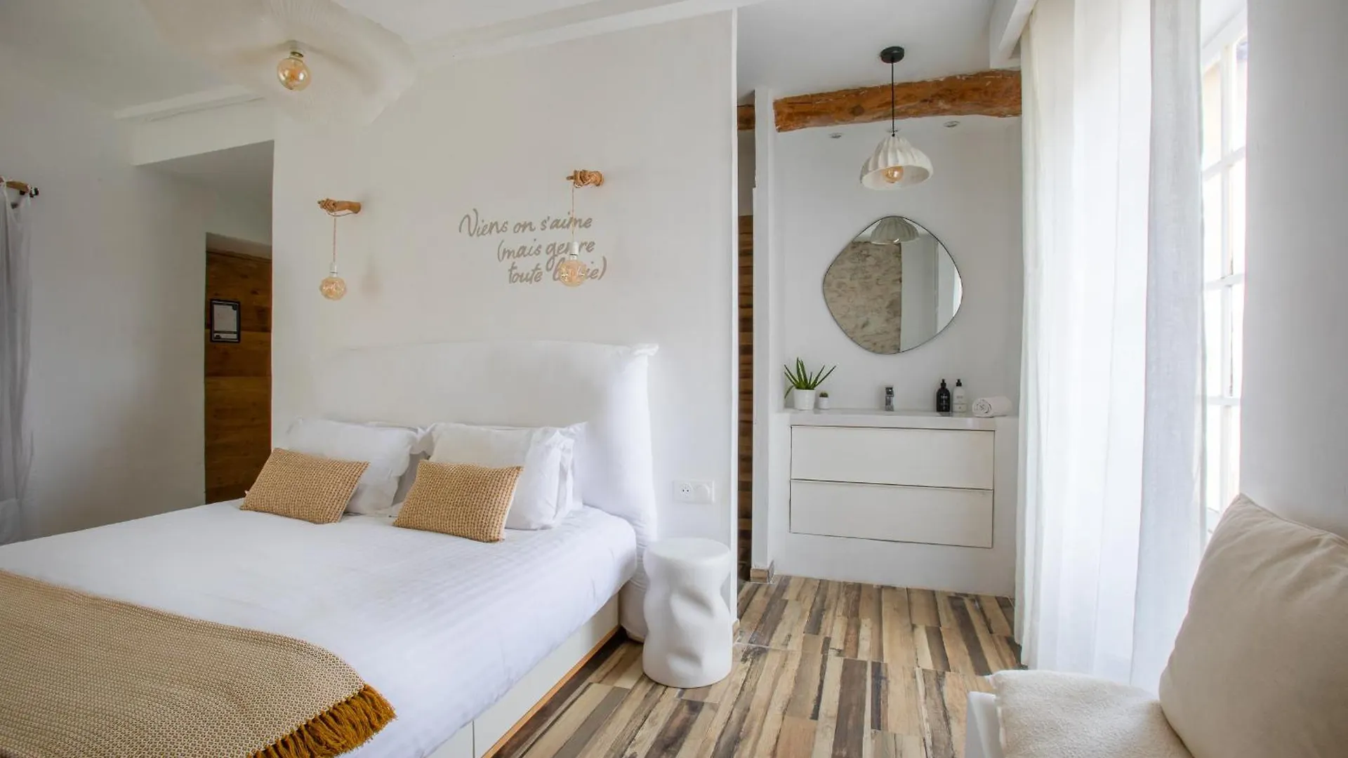 Dodo Etc - Teritoria Hotel Condorcet