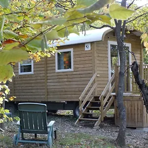 Vakantiehuis La Drugere - Gites Et Roulottes, Nyons